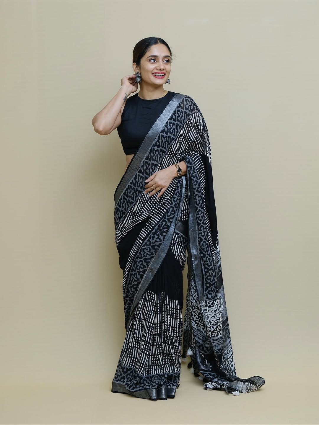 SUPER DESIGN LAUNCH: BLACK & GREY LILAN COTTON SAREE